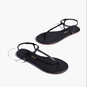 EUC Tkees Mariana in Black Size 8